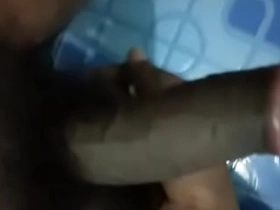 Japanese solo boy explores bathroom fantasies and pussy closeups